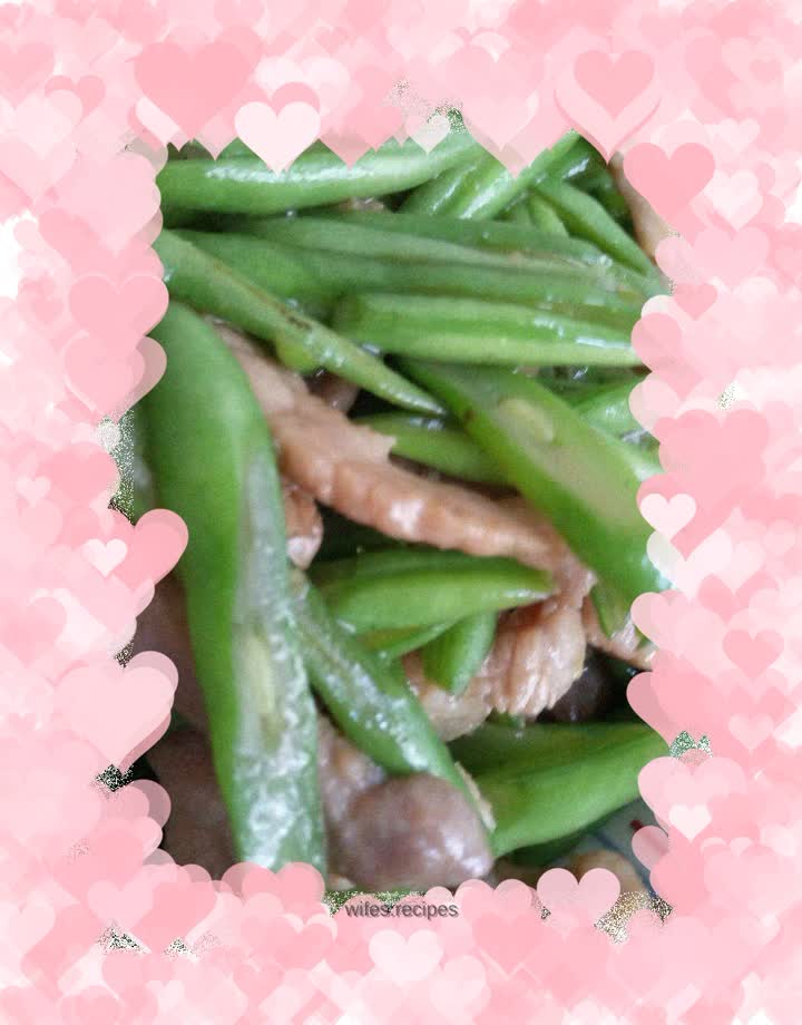Stir-fried shredded pork with green beans