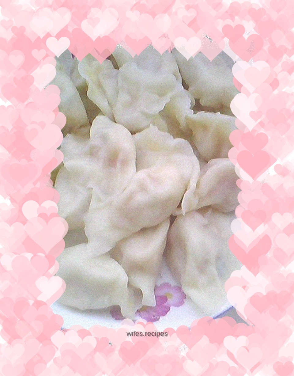 Tomato and egg dumplings