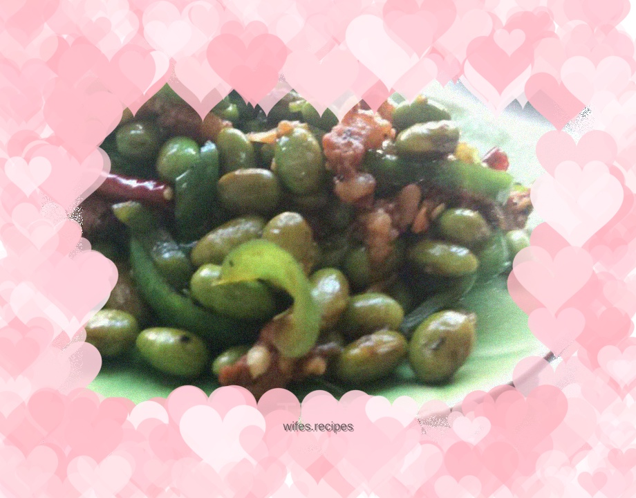 Simple version of home-cooked green beans and stir-fried meat