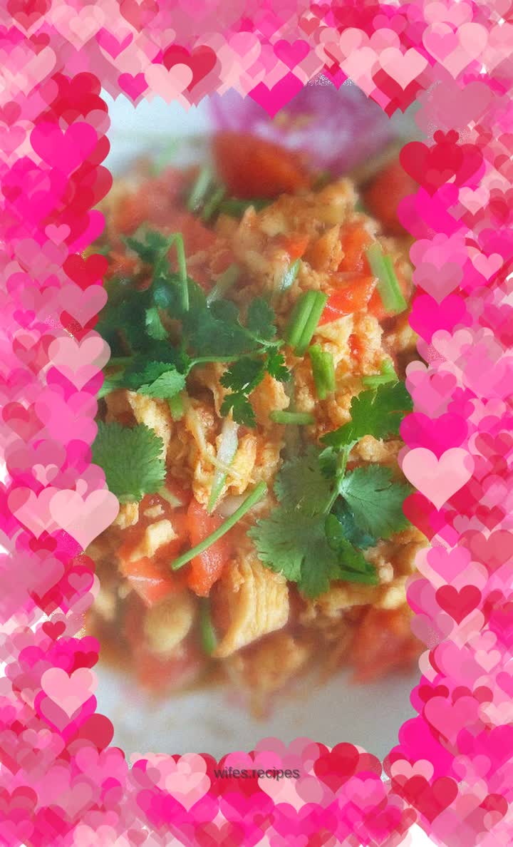 Scrambled eggs with tomatoes