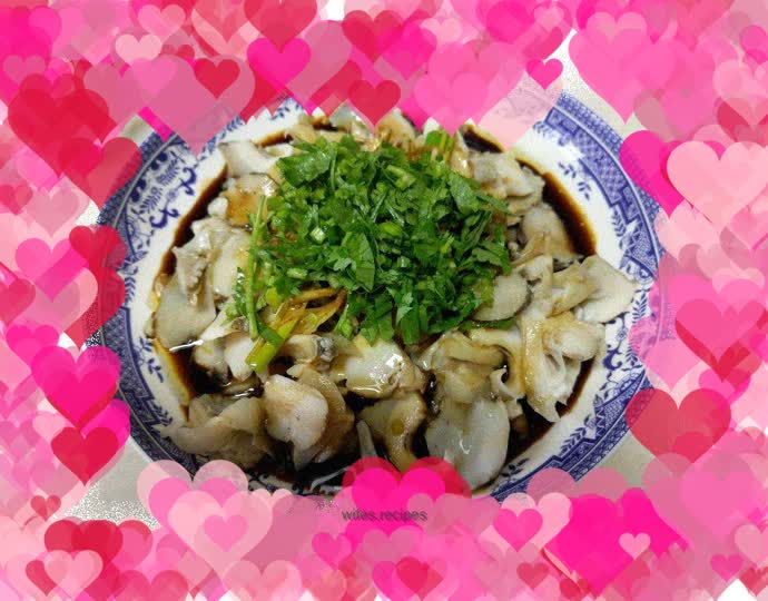 Oil-splashed conch slices