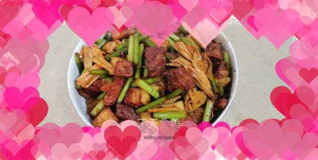 Braised Pork with Garlic Moss