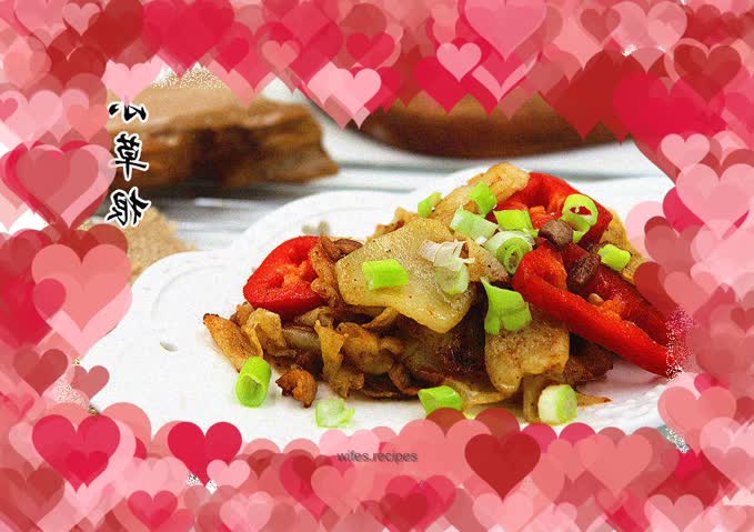 Salt and pepper potato chips