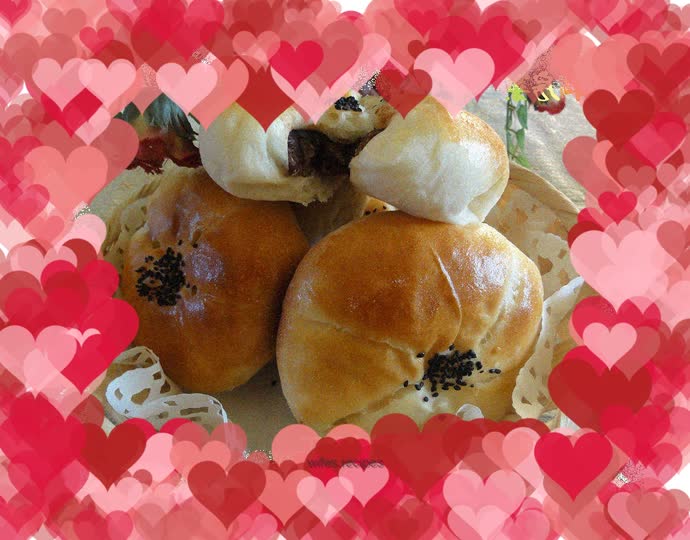 Red bean paste bread