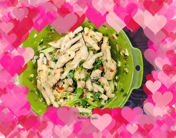 Spicy and sour lemon chicken feet