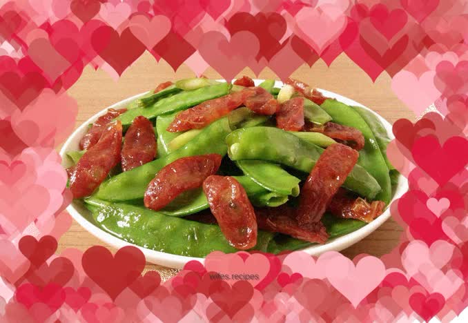 Stir-fried sausage with blue beans