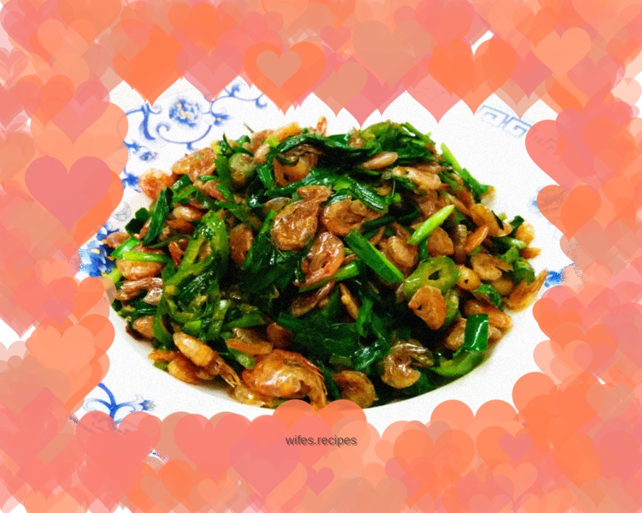 Stir-fried river shrimp with leeks