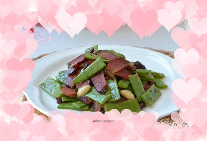 Stir-fried beans with bacon