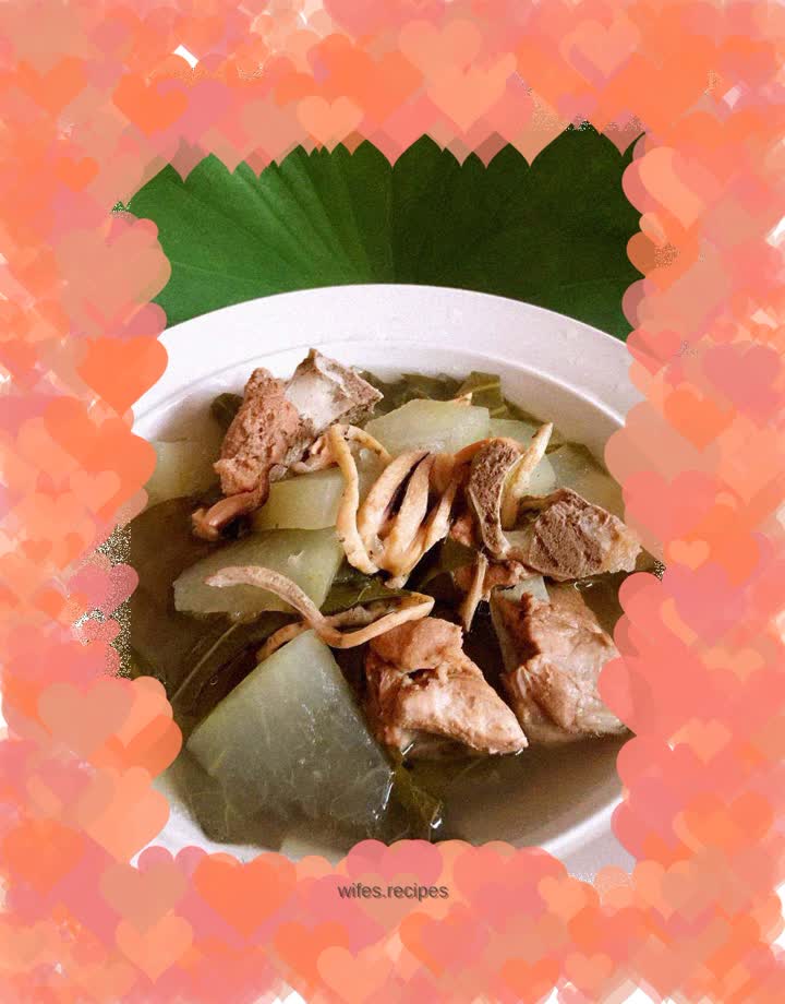 Refreshing for the summer ~ lotus leaf, winter melon and cuttlefish soup