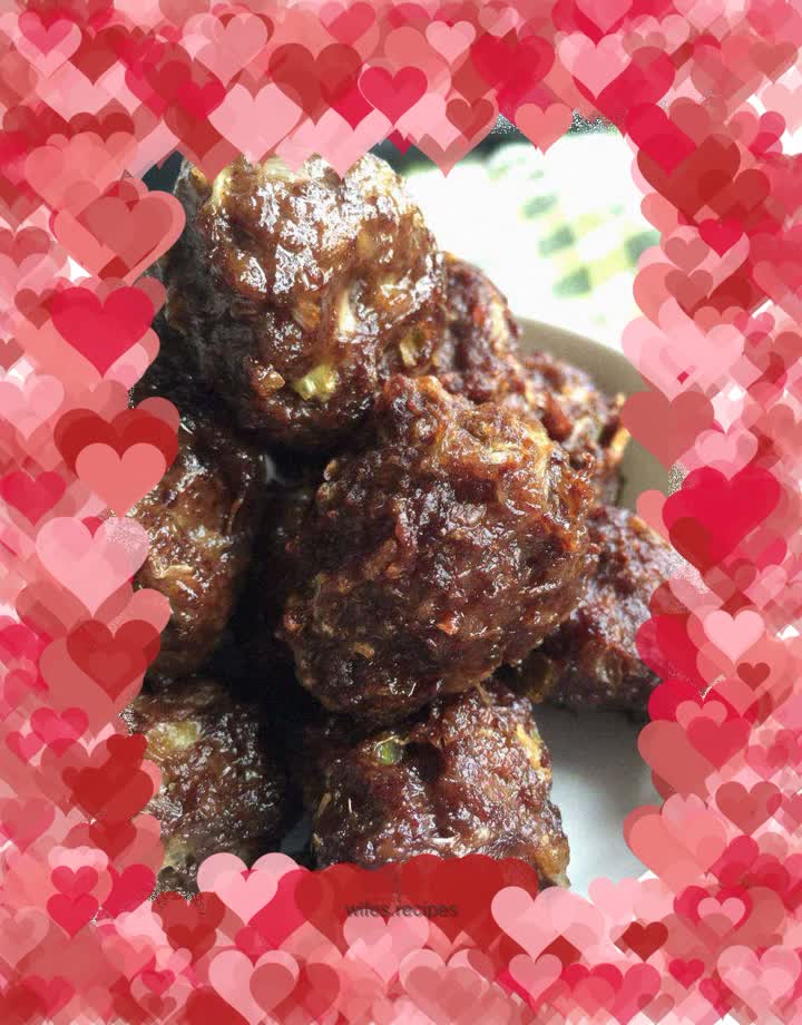 Beef and green onion meatballs