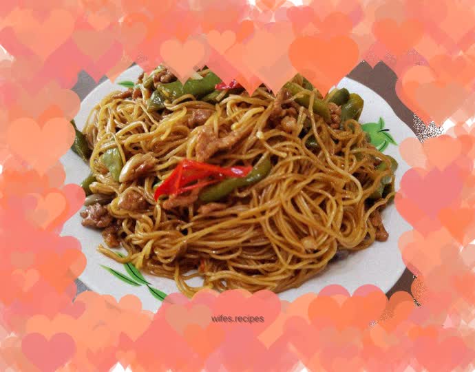 Beans and Shredded Pork Braised Noodles