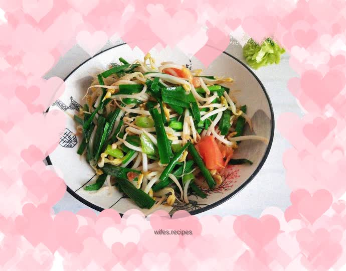 Stir-fried bean sprouts with tomatoes