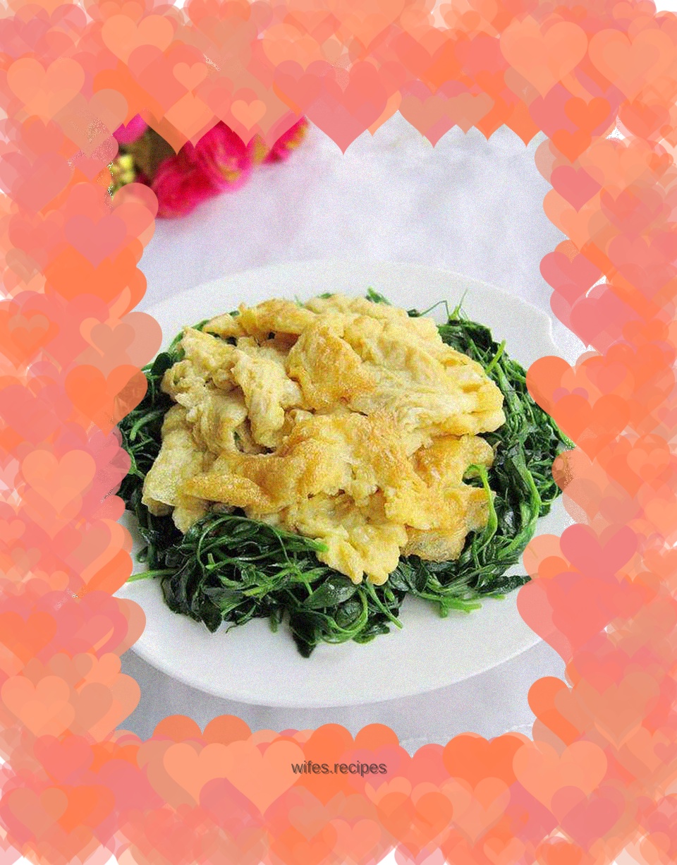 Alfalfa scrambled eggs