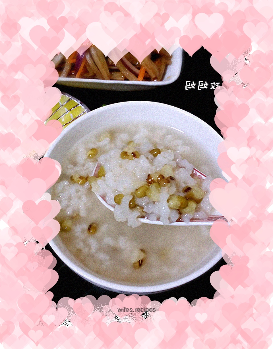 Rice and mung bean porridge