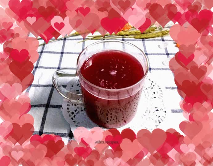 Freshly squeezed pomegranate juice