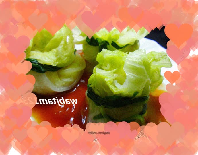 Steamed glutinous rice with cabbage skin