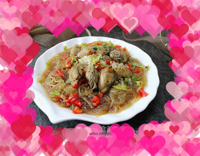 Steamed oysters with garlic vermicelli