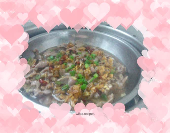 Steamed pigeon delicacies with chopped pepper