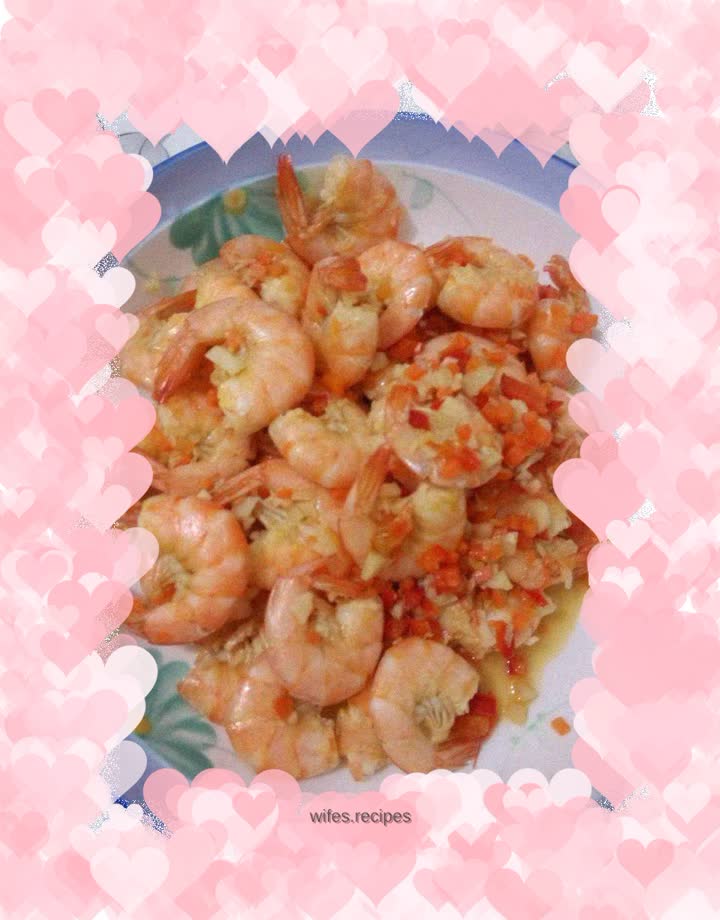 Shrimp cooked in white wine