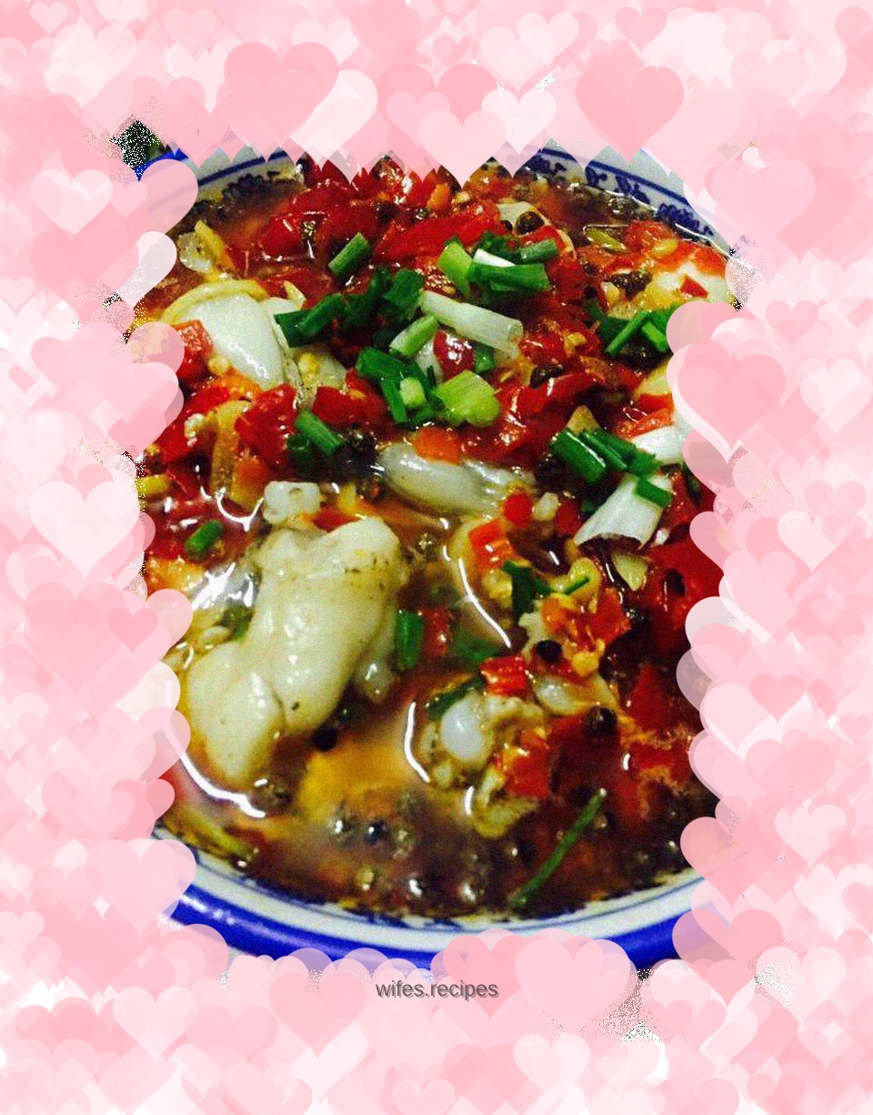 Bullfrog with chopped pepper