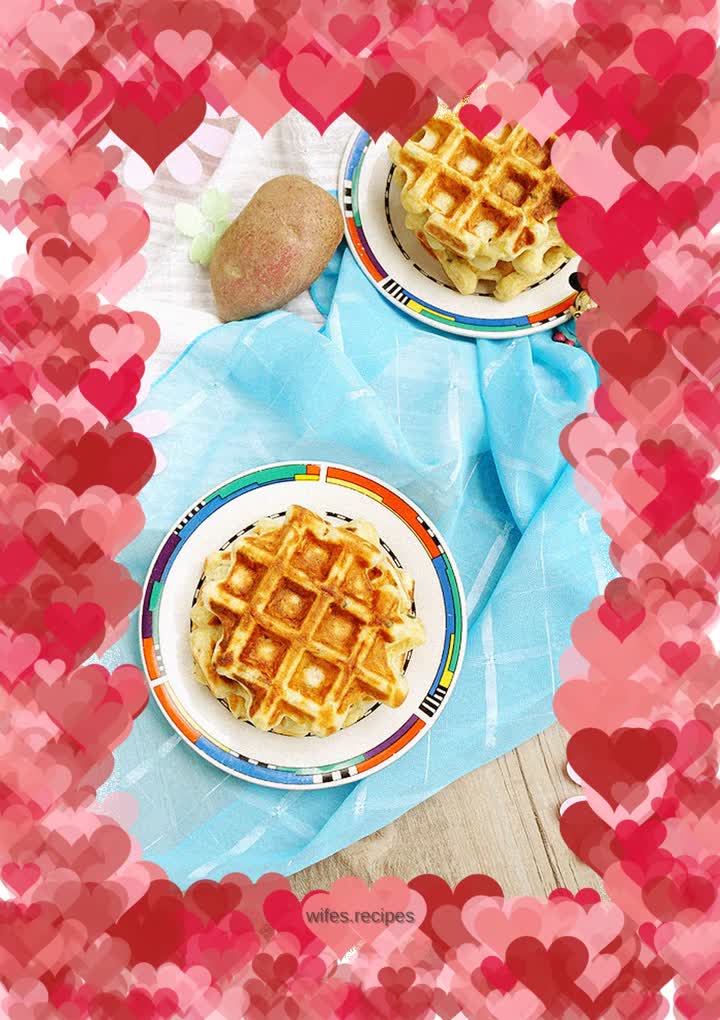 Scallion, black pepper and potato waffles