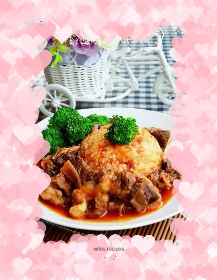 Beef rice with tomato sauce