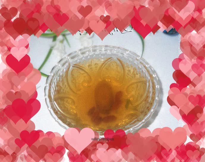 Burdock and wolfberry tea