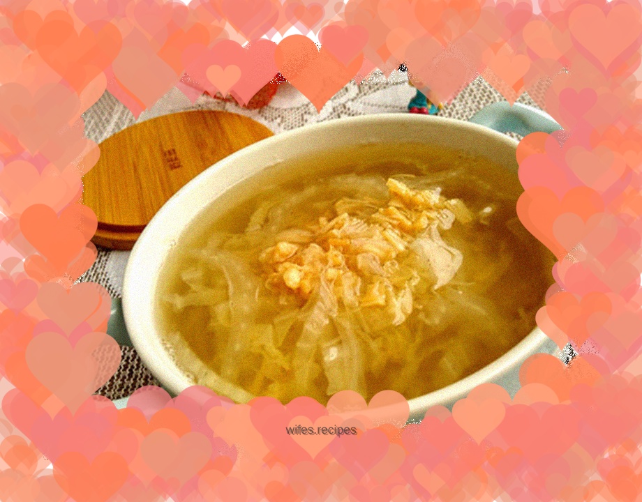 Chinese cabbage and scallop soup