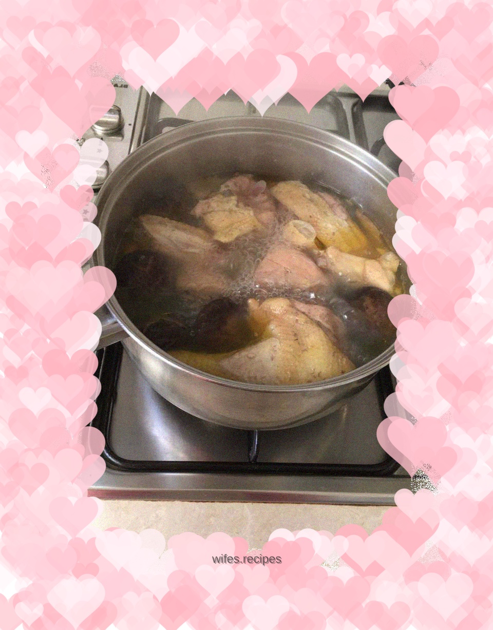 Abalone and Mushroom Chicken Soup