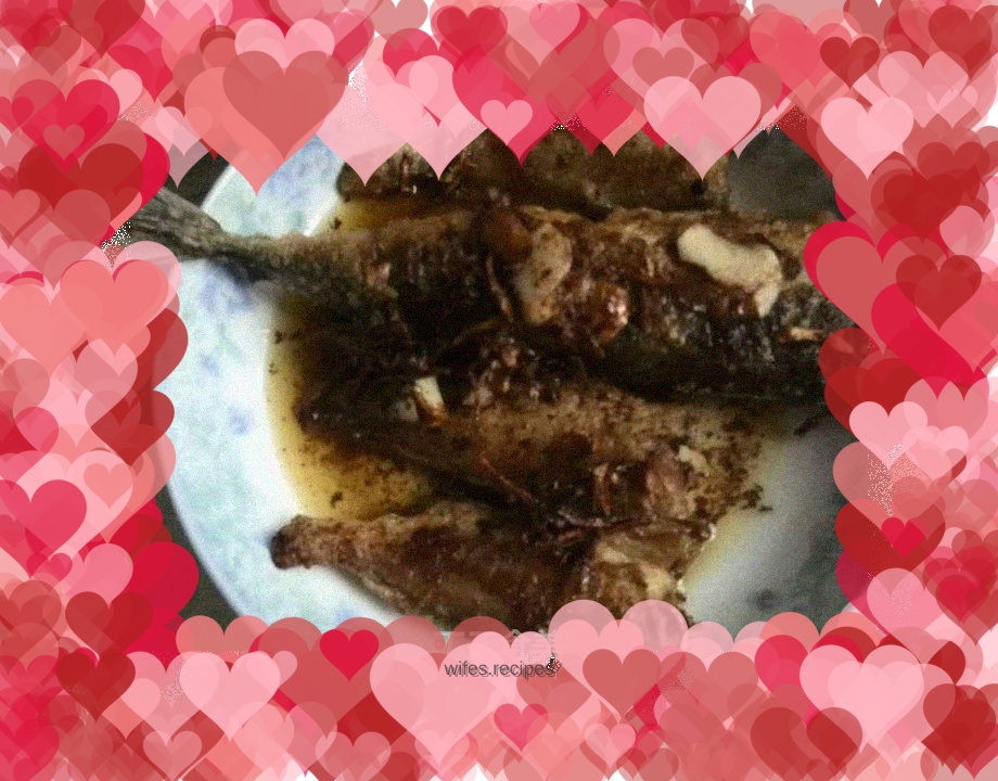 Pan-fried small yellow croaker