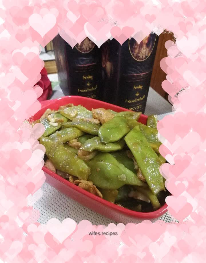 Pork belly and roasted lentils