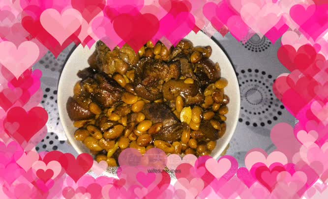 Electric pressure cooker version of braised soybeans