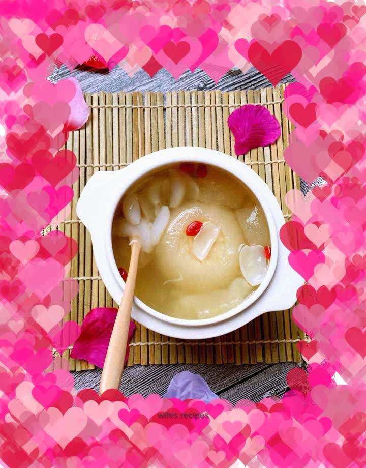 Sichuan clams and lilies stewed with snow pear