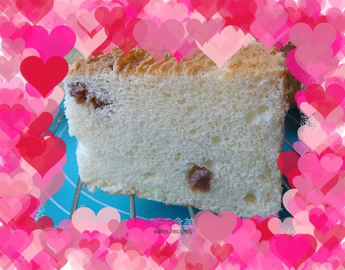 Raisin chiffon cake