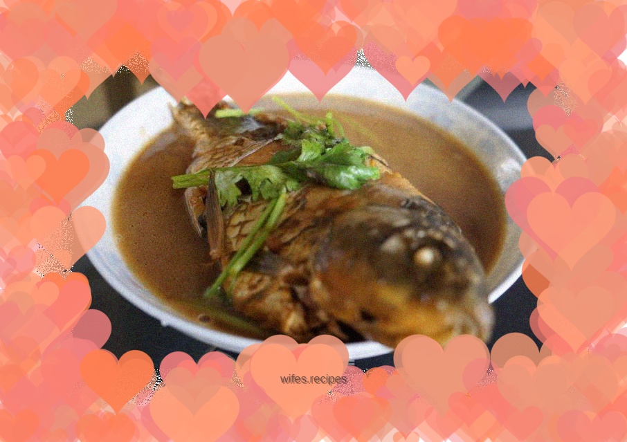 Braised crucian carp