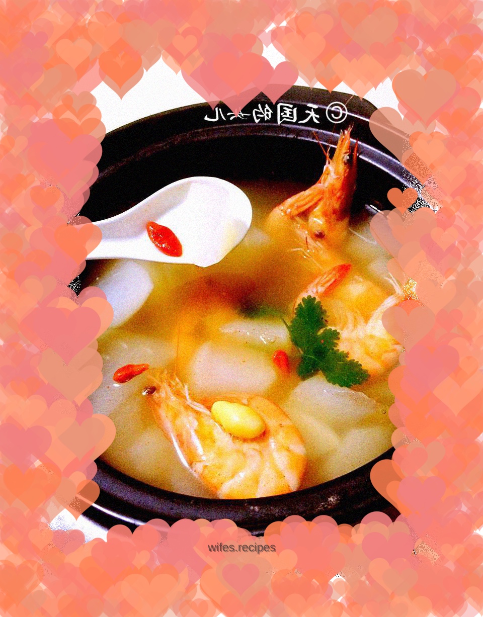 White radish and shrimp soup