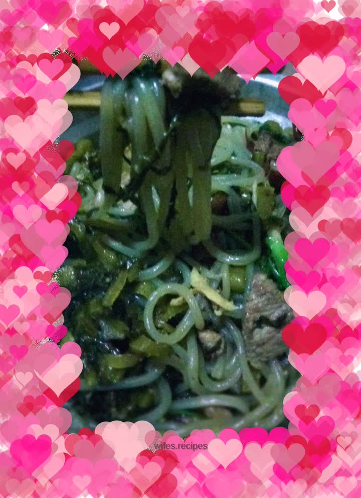 Pork and sauerkraut stewed vermicelli