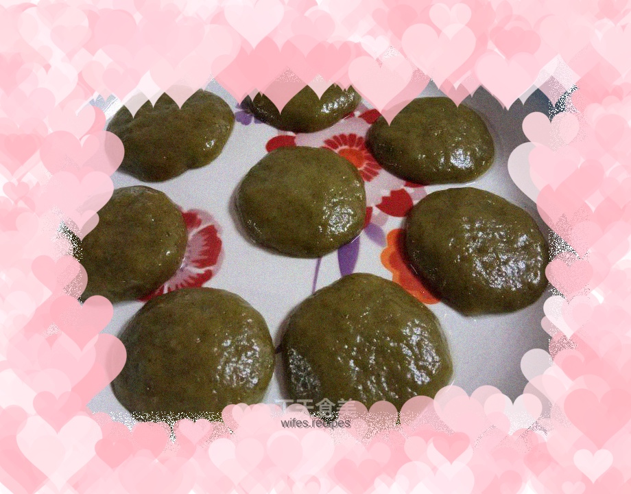 Fragrant moxa leaf steamed cake