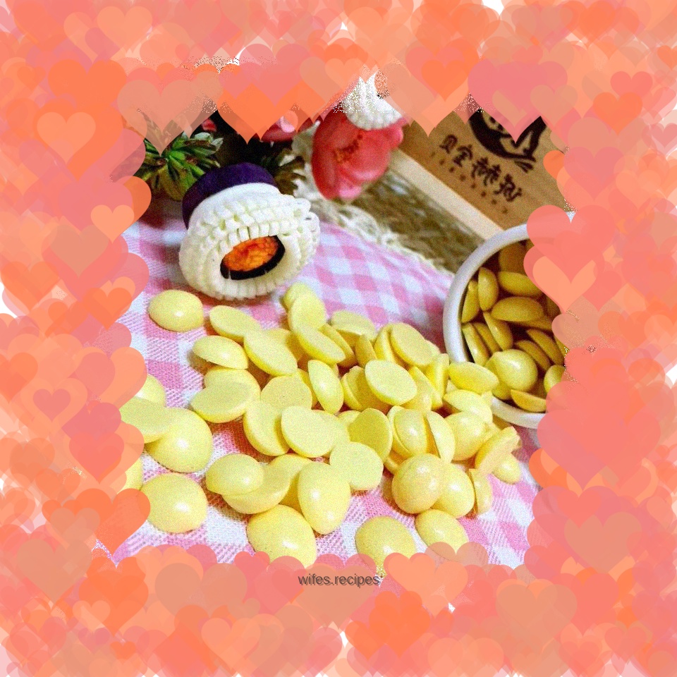 Baby food supplement: egg yolk milk bean