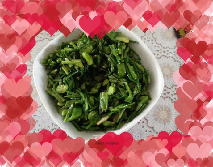 Stir-fried broad beans with wild celery