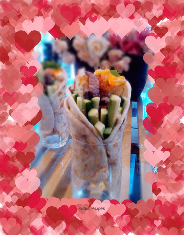 Hot noodle beef roll