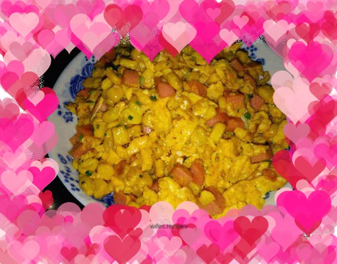 Corn and egg pellets