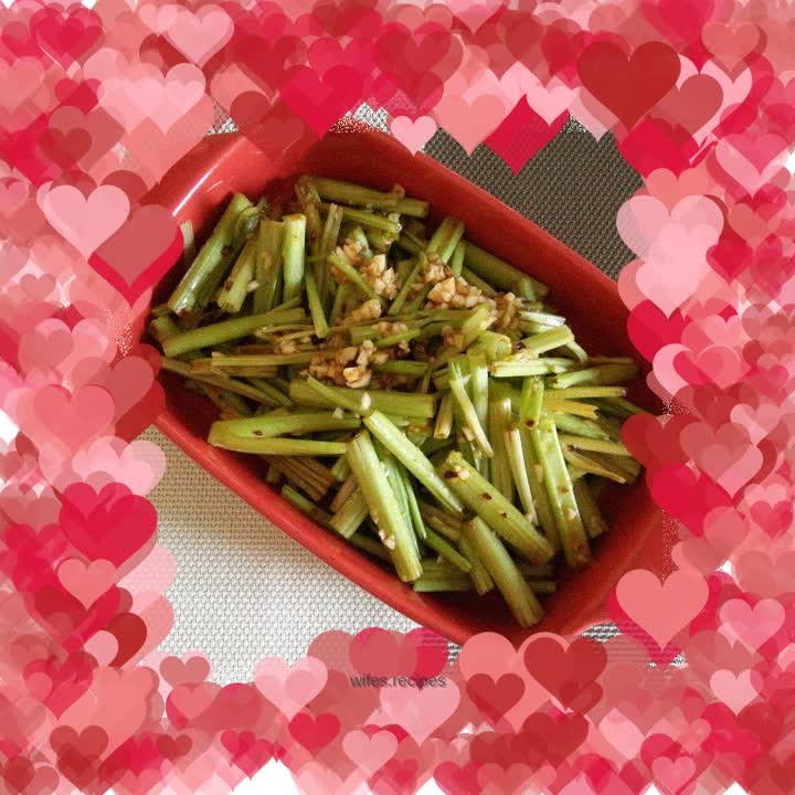 Minced garlic and celery