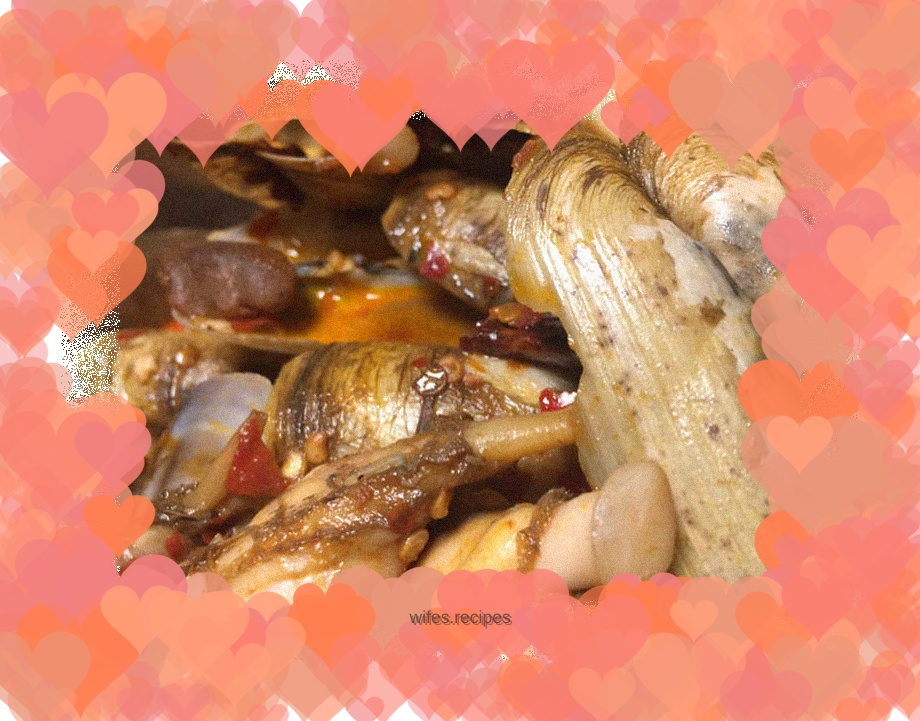 Spicy stir-fried razor clams