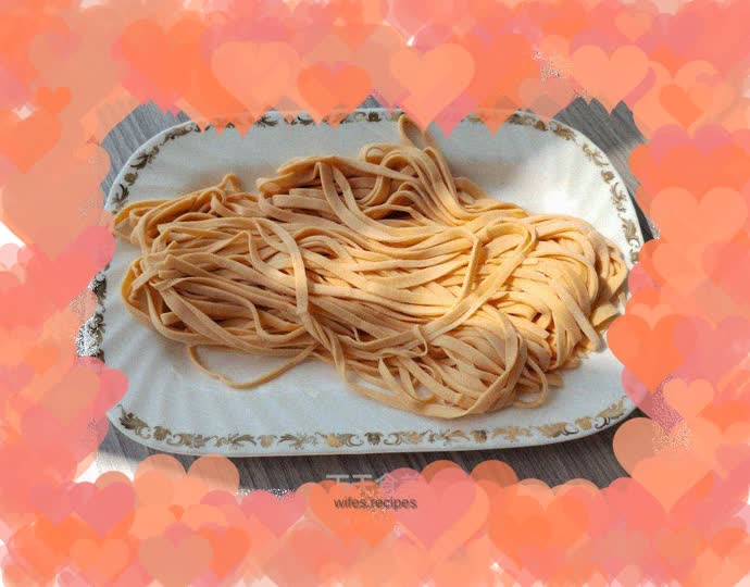 Carrot hand-made noodles