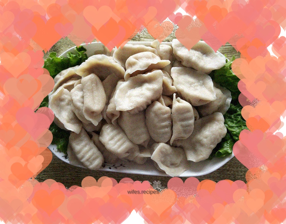 Whole wheat noodles, pork and radish dumplings