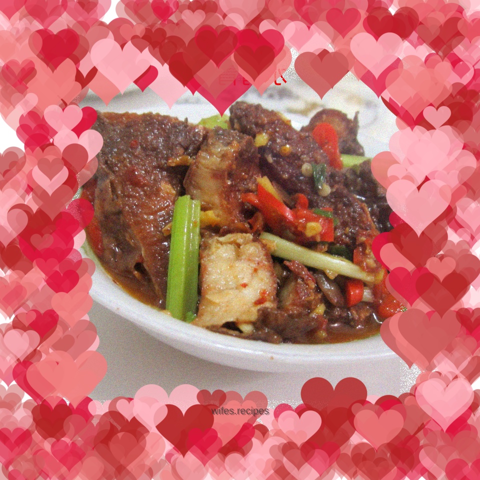 Sauce-flavored cured fish