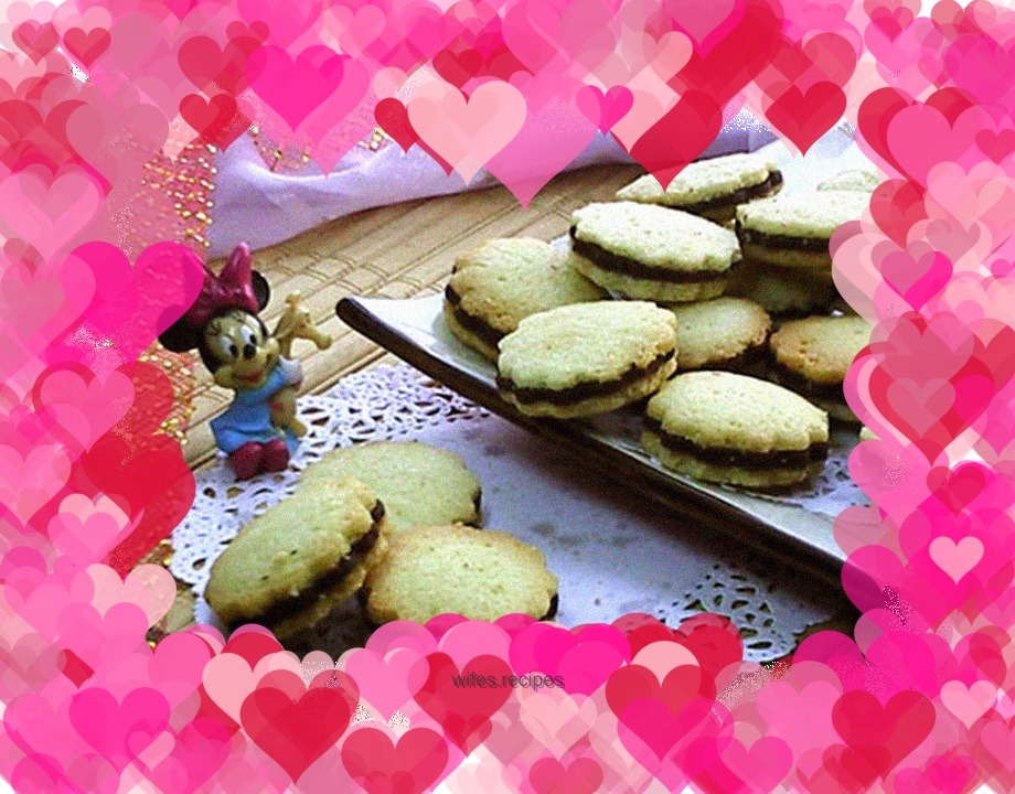 Chocolate filled shortbread