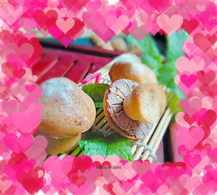 Meringue gray mushroom