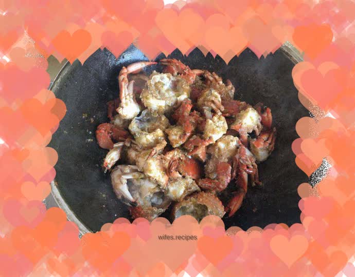 Stir-fried crab with ginger and scallion